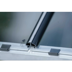 HALLS szklarnia ogrodowa ICON 8 (8,1 m2; 2,55 x 3,17 m) czarna, szkło hartowane + baza